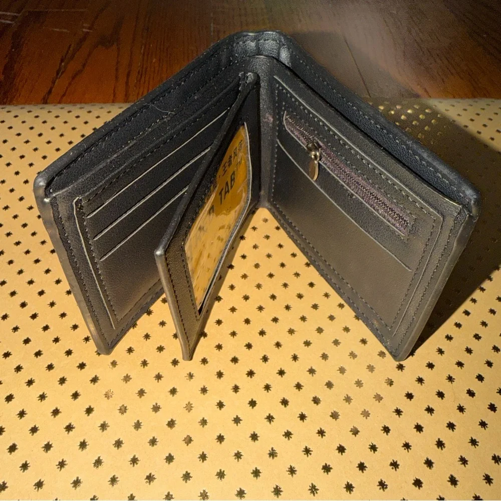 🆕 NEW Men's Black Patterned Wallet